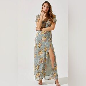 NWT ASTR Sweetheart Neck Floral Twist Bust Maxi Dress